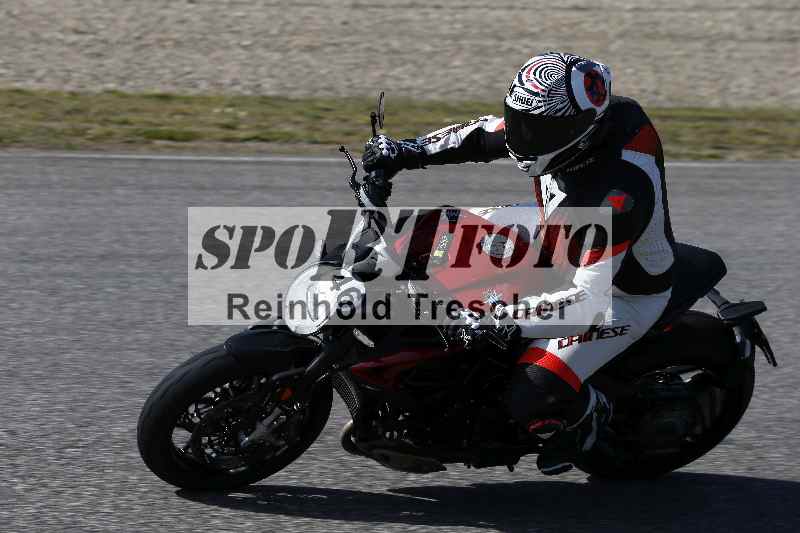 /01 02.04.2026 MAZ ADR/Gruppe gelb Gruppe gruen/46